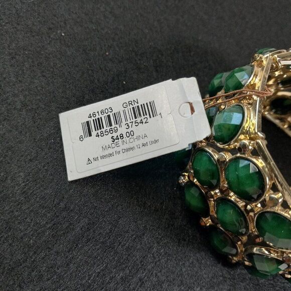 NWT Erica Lyons Green and Gold Tone Metal Stretch Bracelet Cottagecore Kitsch - Picture 2 of 5